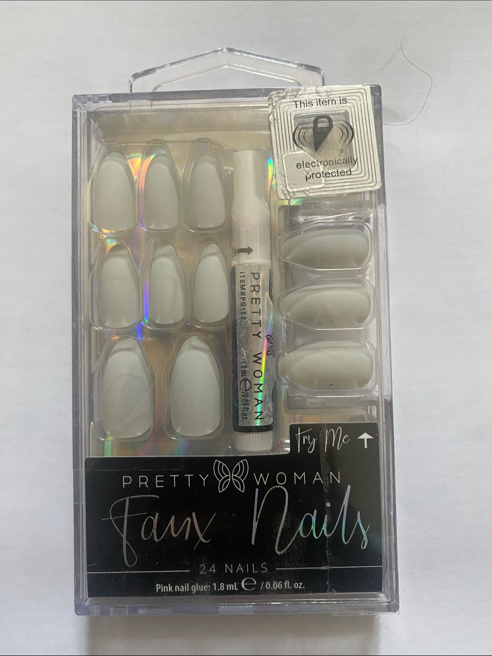 Faux Nails - Cream Press-On Nail Set